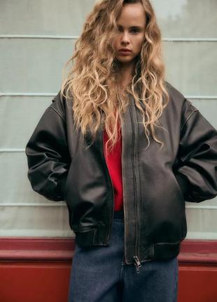 Кожаная женская куртка бомбер коричневый zara new