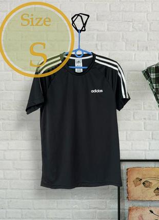 Футболка adidas, (р. s)