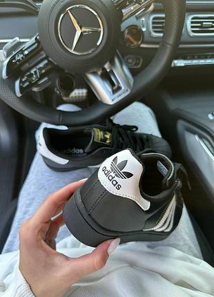 Женские кожаные кроссовки adidas superstar black white адидас суперстары черные3 фото