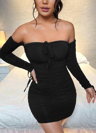 Сукня з затяжками