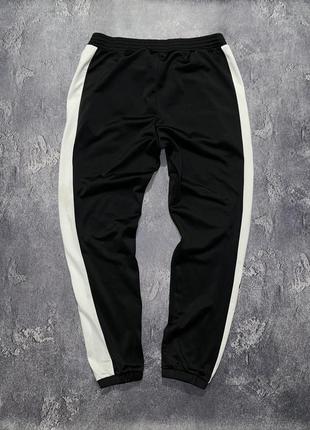 Стильные черно-белые брюки мелочей reebok, размер s, оригинал