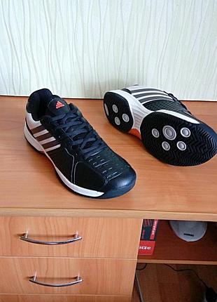 Мужские кожаные кроссовки adidas.