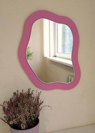 Інтер'єрне хвилясте дзеркало в дерев'яній рамі світло-лавандове, трендове дзеркало...