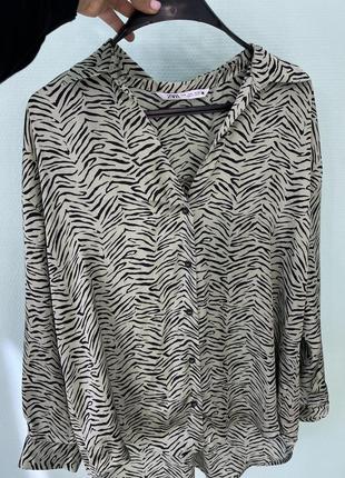 Сатинова легка рубашка блуза зебра zara