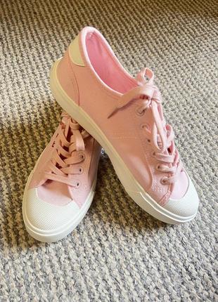 Розовые куда levi's (оригинал)