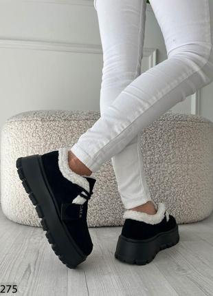 Жіночі утеплені кросівки