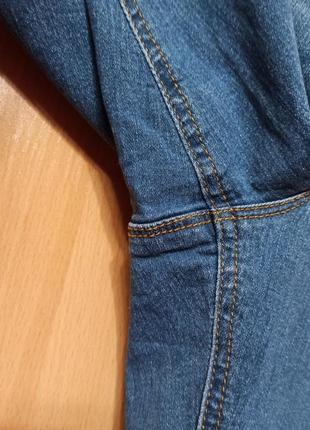 Стрейчевые укороченные джинсы капри 58-608 фото