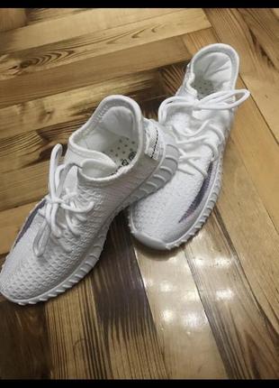 Новые кроссовки