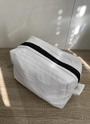 Велика косметичка ручної роботи