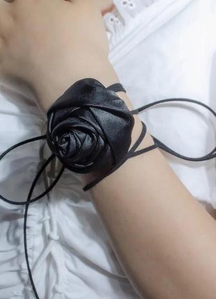 Стильний сатиновий чокер кольє намисто квітка на шнурку екошкіра пов'язка на шию4 фото