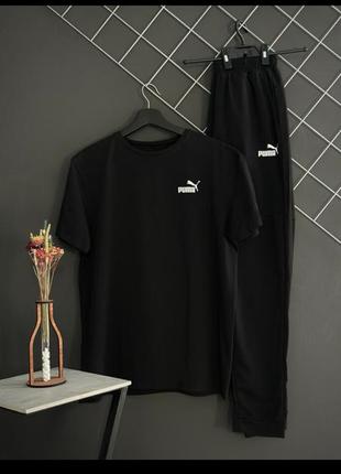Спортивный костюм: футболка и штаны