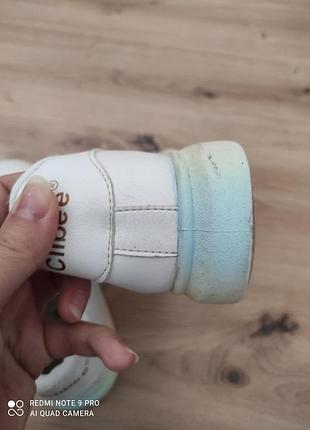 Білі кросівки 5