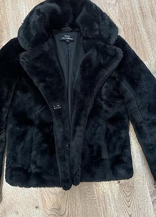Жіноча шуба wallace sacks