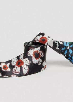 Черные широкие шнурки лента dr martens в цветочный принт цветочные двусторонние1 фото