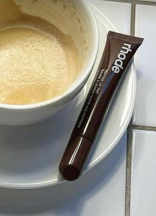 Тинт для губ rhode espresso peptide lip tint