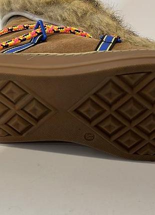 Ugg 2