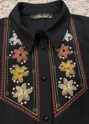 Винтажная рубашка с вышивкой и жемчужинами