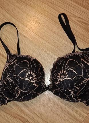 Бюстгальтер з пушапом hunkemoller