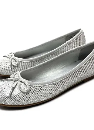 Сріблясті туфлі балетки tamaris р.39/25 см