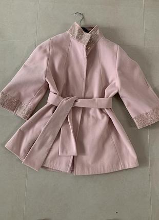 Пальто коротке