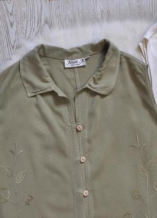 Зеленая хаки натуральная туника длинная блуза майка с пуговицами вышивкой цветочной3 фото