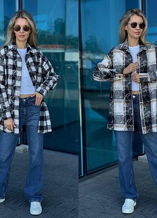 Кашемировая рубашка в клетку свободного кроя на пуговицах,рукав спущенный, по бокам разрезы2 фото