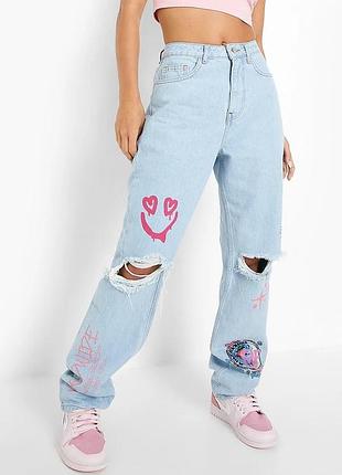 Джинси прямі boohoo xs з графіті
