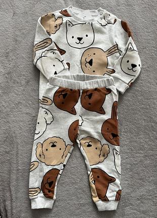 Костюм