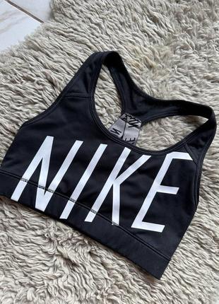 Топ nike big logo