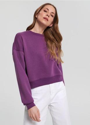 Теплый короткий свитшот с насосом