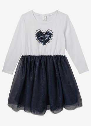 Платье с сердечком 122-128 см