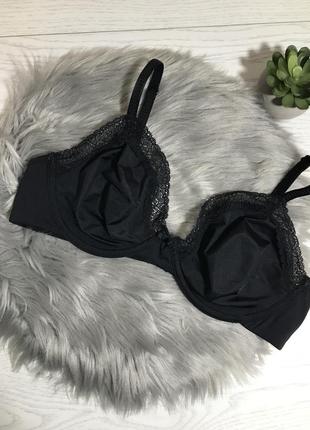 Тонкий бюстгальтер бра
