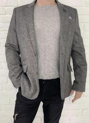 Стильний піджак