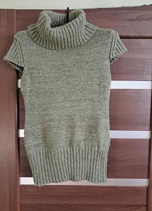 Водолазка безрукавка размер 38-40