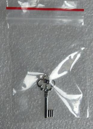 Подвеска серебристый ключик thiers 3