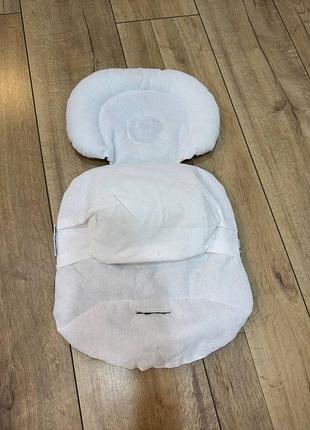 Вкладыш в автокресло для новорожденных