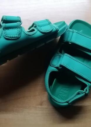 Сандалии босоножки zara 29 р. на мальчика