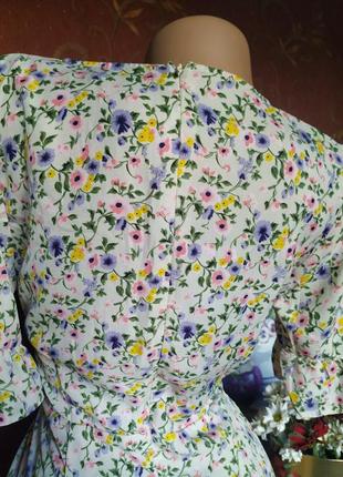 Платье мини с цветочным принтом от prettylittlething9 фото
