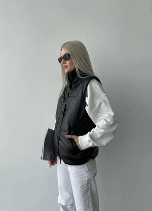 Стильные жилетки из эко кожи