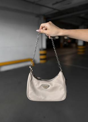 Prada mini beige 23*15*6