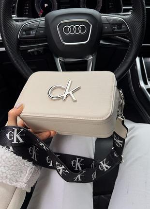 Жіноча сумка calvin klein 8
