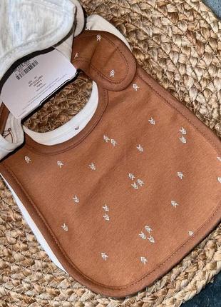 🖋️слюнявчики carters