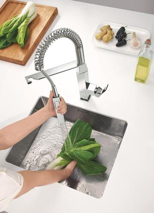 Змішувач для кухні з гнучким виливом grohe eurocube (31395000)2 фото