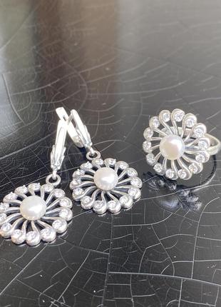 Новый эксклюзивный набор гарнитур серьги и кольца 