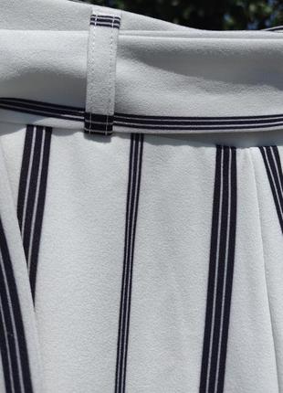 Стильні білі штани кюлоти в смужку bershka9 фото