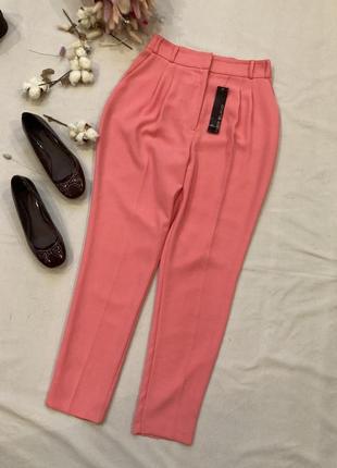 Брючки с защипами от river island