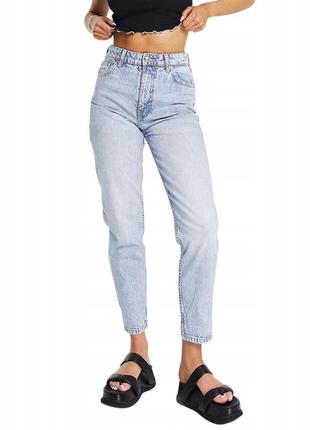 Bershka mom jeans olivia світлі базові джинси1 фото