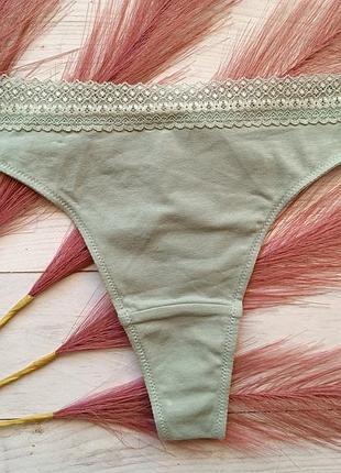 Жіночі трусики стрігни