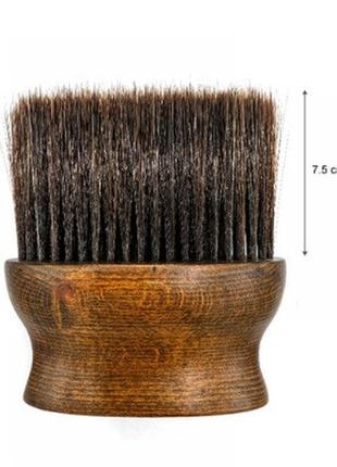 Щітка-змітка волосся з шиї після стрижки barber-5 для перукаря барбера овал дерев'яна ручка натуральна щетина  12х13.5 см2 фото