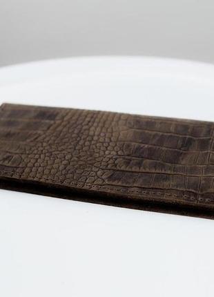 Чоловіче портмоне із натуральної шкіри crazy horse тиснення крокодил sh006 (темно-коричневе)3 фото